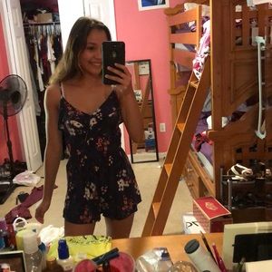 Sold on Ⓜ️ Floral Romper